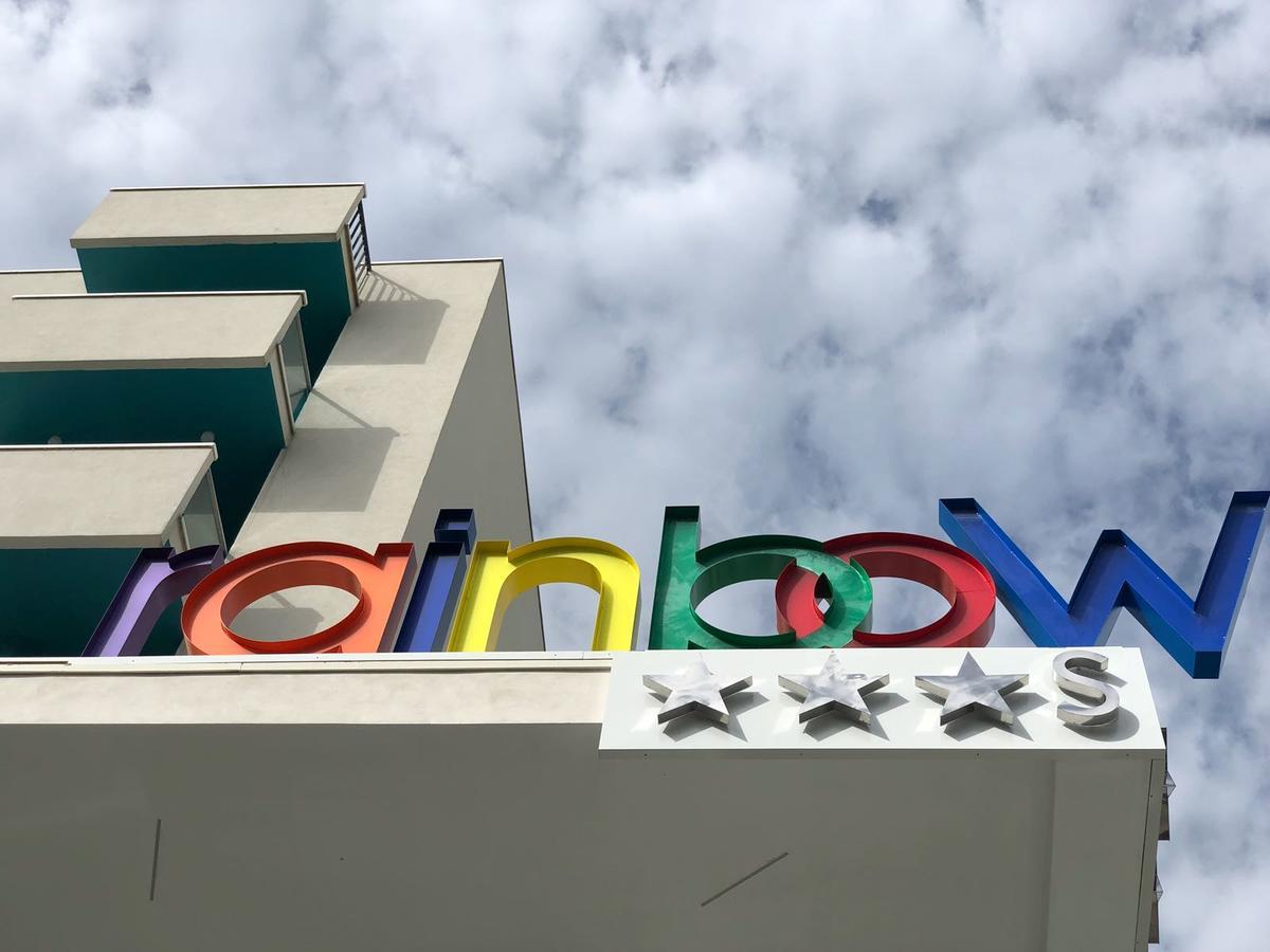 Rainbow ***s Hotel